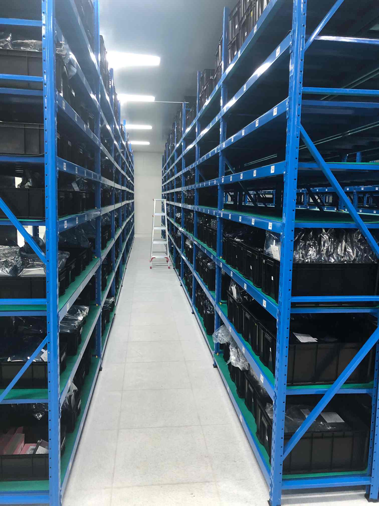CTU 货架 料箱机器人智能仓储货架杭州厂家